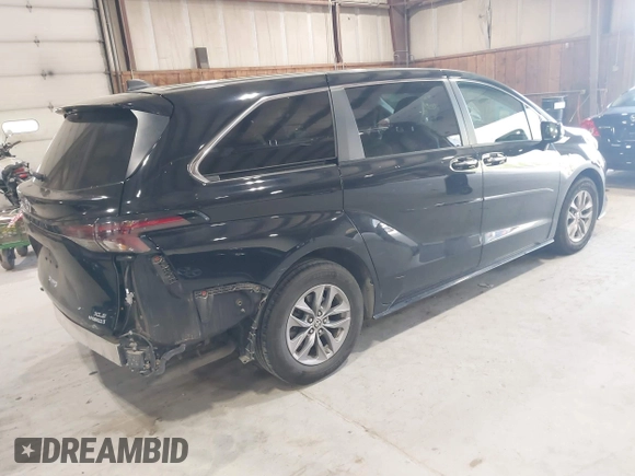 2023 Toyota Sienna XLE z VIN 5TDYRKEC5PS148076, wystawiony jako IAAI lot #42154673 z przebiegiem 169 197 mil mil oraz . Historia ofert i sprzedaży dostępna na DreamBid. Obrazek 4.