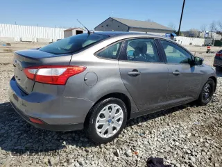 2012 Ford Focus SE with VIN 1FAHP3F26CL300210, listed as a Copart auction lot 50380925 with 161,408 mi miles and Non Repairable. Bid and sale history available at carsss.com. Image 3.