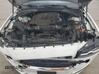 2016 Jaguar XF 35t Prestige with VIN SAJBK4BV3GCY15743, listed as a Copart auction lot 78531394 with 83,791 mi miles and Salvage Title. Bid and sale history available at carsss.com. Image 11.