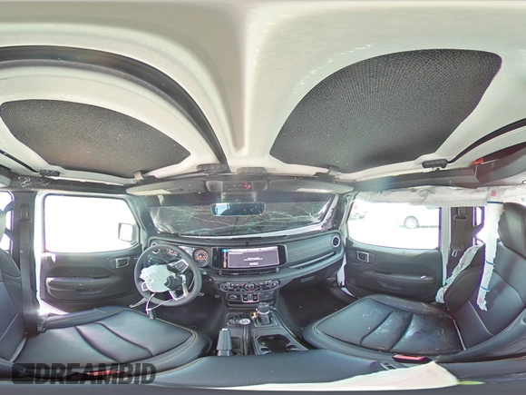 2024 Jeep Wrangler Sahara z VIN 1C4PJXEN9RW367840, wystawiony jako Copart lot #56661775 z przebiegiem 9 068 mil mil oraz Szkoda całkowita • Salvage title. Historia ofert i sprzedaży dostępna na DreamBid. Obrazek 15.