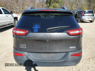 2016 Jeep Cherokee Latitude z VIN 1C4PJMCB8GW121639, wystawiony jako Copart lot #53455715 z przebiegiem 115 212 mil mil oraz Szkoda całkowita • Salvage title. Historia ofert i sprzedaży dostępna na DreamBid. Obrazek 6.