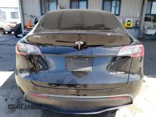 2021 Tesla Model Y Long Range z VIN 5YJYGDEEXMF207223, wystawiony jako Copart lot #48800445 z przebiegiem 44 508 mil mil oraz Szkoda całkowita • Salvage title. Historia ofert i sprzedaży dostępna na DreamBid. Obrazek 6.