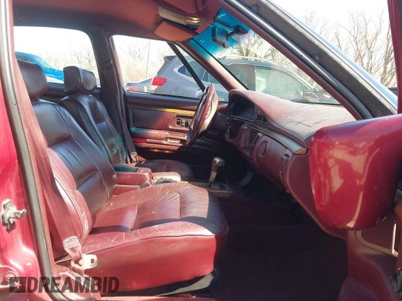1995 Oldsmobile 88 z VIN 1G3HY52K1SH331973, wystawiony jako IAAI lot #41795311 z przebiegiem 110 407 mil mil oraz . Historia ofert i sprzedaży dostępna na DreamBid. Obrazek 5.