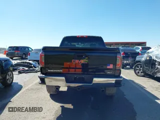 2017 GMC Sierra 1500 SLT z VIN 3GTU2NEC0HG152900, wystawiony jako IAAI lot #41840588 z przebiegiem 114 677 mil mil oraz . Historia ofert i sprzedaży dostępna na DreamBid. Obrazek 16.
