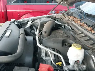 2019 Ram 1500 Express z VIN 1C6RR7KT7KS743055, wystawiony jako IAAI lot #41298661 z przebiegiem 57 536 mil mil oraz . Historia ofert i sprzedaży dostępna na DreamBid. Obrazek 19.