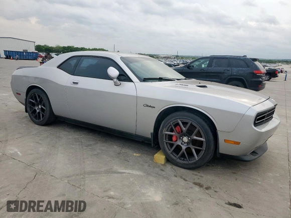 2010 Dodge Challenger SRT-8 with VIN 2B3CJ7DW4AH161290, listed as a Copart auction lot 53577565 with 41,803 mi miles and Salvage title. Bid and sale history available at DreamBid. Image 4.