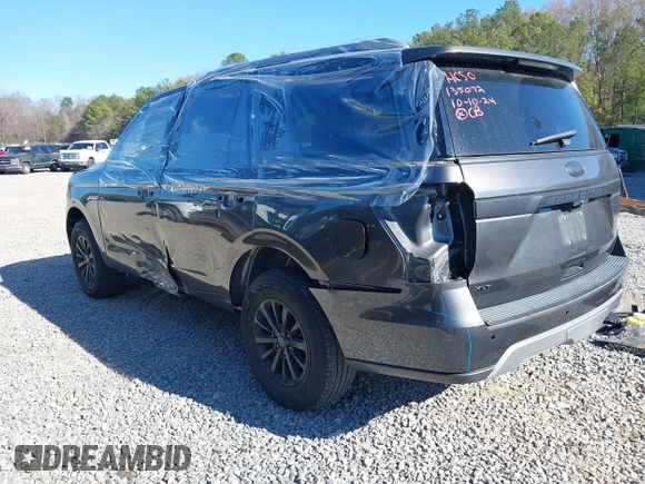 2021 Ford Expedition XLT with VIN 1FMJU1HT8MEA75501, listed as a IAAI auction lot 41212610 with 32,322 mi miles and . Bid and sale history available at DreamBid. Image 3.