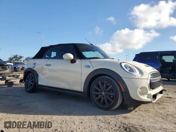 2018 MINI Convertible Cooper S with VIN WMWWG9C54J3E38540, listed as a Copart auction lot 85051124 with 33,589 mi miles and Salvage Title. Bid and sale history available at carsss.com. Image 4.