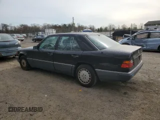1993 Mercedes-Benz 300 with VIN WDBEA28E5PB835958, listed as a Copart auction lot 50851925 with 90,553 mi miles and Clean Title. Bid and sale history available at DreamBid. Image 2.