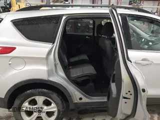 2016 Ford Escape SE с VIN 1FMCU9G94GUC44808, выставлен на аукционе IAAI как лот 42317988 с пробегом 112 536 миль миль и . История ставок и продаж доступна на DreamBid. Изображение 8.