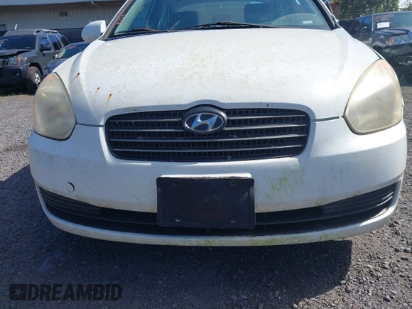 2009 Hyundai Accent Auto GLS with VIN KMHCN46C19U368700, listed as a IAAI auction lot 41590180 with 165,836 mi miles. Bid and sale history available at carsss.com. Image 18.