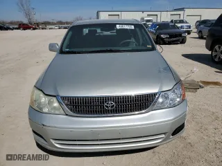 2000 Toyota Avalon XL with VIN 4T1BF28B4YU048027, listed as a Copart auction lot 48817755 with 214,793 mi miles and Salvage Title. Bid and sale history available at carsss.com. Image 5.
