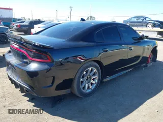 2017 Dodge Charger SRT Hellcat z VIN 2C3CDXL90HH509733, wystawiony jako IAAI lot #39143116 z przebiegiem Nie podano mil oraz . Historia ofert i sprzedaży dostępna na DreamBid. Obrazek 4.