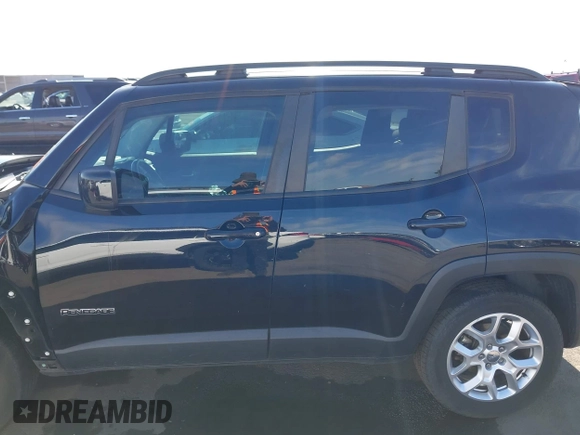 2017 Jeep Renegade Latitude z VIN ZACCJBBB6HPG55080, wystawiony jako IAAI lot #42179742 z przebiegiem 59 620 mil mil oraz . Historia ofert i sprzedaży dostępna na DreamBid. Obrazek 14.