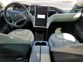 2014 Tesla Model S 60 with VIN 5YJSA1H18EFP34998, listed as a Copart auction lot 55416135 with 229,107 mi miles and Salvage title. Bid and sale history available at DreamBid. Image 8.