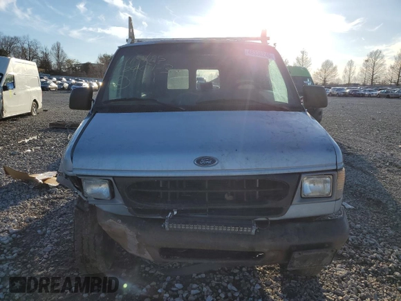 2000 Ford Econoline Passenger XL with VIN 1FBSS31S0YHB66699, listed as a Copart auction lot 46336245 with 189,130 mi miles and Salvage Title. Bid and sale history available at DreamBid. Image 5.