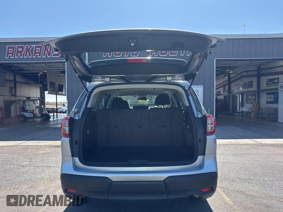 2023 Subaru Ascent Premium z VIN 4S4WMAAD2P3401303, wystawiony jako IAAI lot #42836533 z przebiegiem 30 589 mil mil oraz . Historia ofert i sprzedaży dostępna na DreamBid. Obrazek 1.