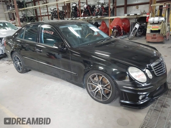 2007 Mercedes-Benz E 550 with VIN WDBUF90X77X212623, listed as a IAAI auction lot 41506658 with Not Provided miles and . Bid and sale history available at carsss.com. Image 1.