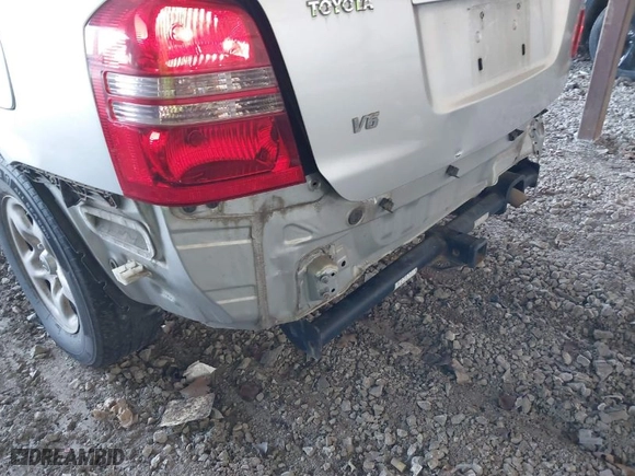 2001 Toyota Highlander with VIN JTEGF21A410019289, listed as a IAAI auction lot 41397643 with 187,882 mi miles. Bid and sale history available at carsss.com. Image 6.
