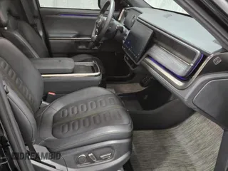 2023 Rivian R1S Launch Edition with VIN 7PDSGABL2PN020404, listed as a Copart auction lot 81428984 with 128 mi miles and Clean Title. Bid and sale history available at carsss.com. Image 5.
