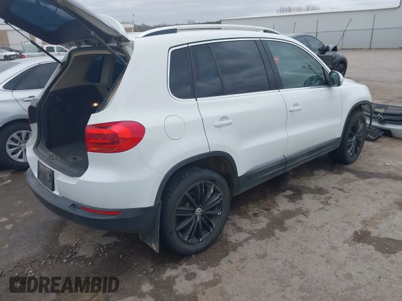 2016 Volkswagen Tiguan S with VIN WVGBV7AX0GW550784, listed as a IAAI auction lot 41817544 with 109,246 mi miles and . Bid and sale history available at DreamBid. Image 4.