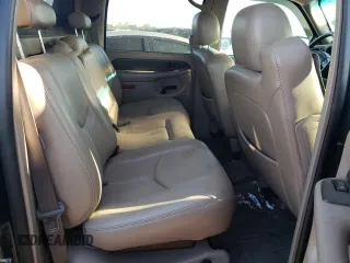 2004 Chevrolet Avalanche Z71 with VIN 3GNEK12T74G282207, listed as a Copart auction lot 73114084 with 205,688 mi miles and Salvage Title. Bid and sale history available at carsss.com. Image 10.