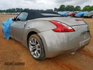 2010 Nissan 370Z z VIN JN1AZ4FH0AM301315, wystawiony jako Copart lot #86204894 z przebiegiem Nie podano mil oraz Szkoda całkowita • Salvage title. Historia ofert i sprzedaży dostępna na DreamBid. Obrazek 2.
