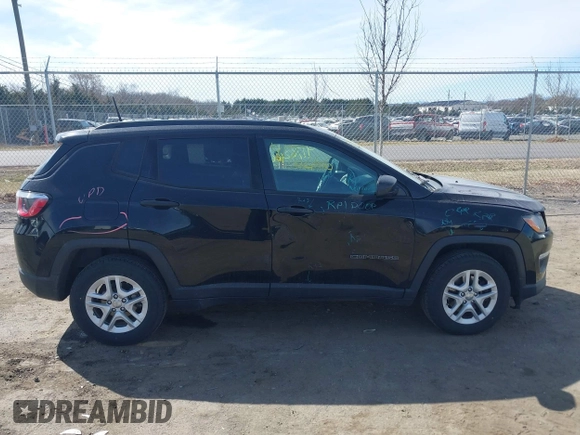 2018 Jeep Compass Sport with VIN 3C4NJCAB1JT301868, listed as a IAAI auction lot 41762166 with 119,933 mi miles. Bid and sale history available at carsss.com. Image 13.