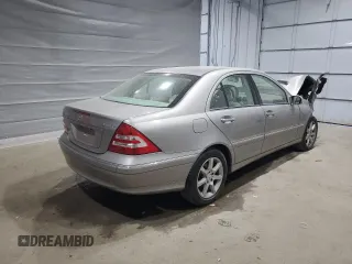2007 Mercedes-Benz C 280 Luxury z VIN WDBRF92H77F921540, wystawiony jako Copart lot #54567995 z przebiegiem 71 075 mil mil oraz Szkoda całkowita • Salvage title. Historia ofert i sprzedaży dostępna na DreamBid. Obrazek 3.