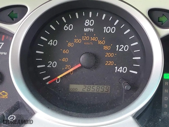 2006 Toyota Highlander w/3rd Row with VIN JTEDP21A160111886, listed as a IAAI auction lot 41832621 with 285,899 mi miles. Bid and sale history available at carsss.com. Image 15.