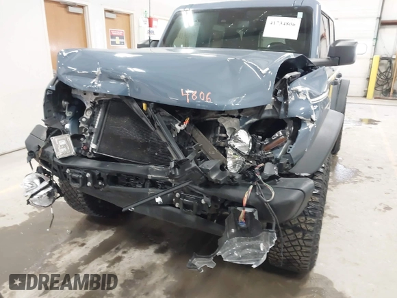 2023 Ford Bronco z VIN 1FMDE4DH2PLA40790, wystawiony jako IAAI lot #41734806 z przebiegiem 19 913 mil mil oraz . Historia ofert i sprzedaży dostępna na DreamBid. Obrazek 6.