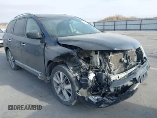 2016 Nissan Pathfinder Platinum with VIN 5N1AR2MM5GC659182, listed as a IAAI auction lot 41339507 with 150,000 mi miles. Bid and sale history available at carsss.com. Image 1.