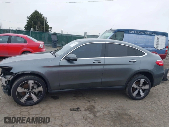 2018 Mercedes-Benz GLC with VIN WDC0J4KB3JF359368, listed as a IAAI auction lot 41337058 with 106,660 mi miles. Bid and sale history available at carsss.com. Image 15.