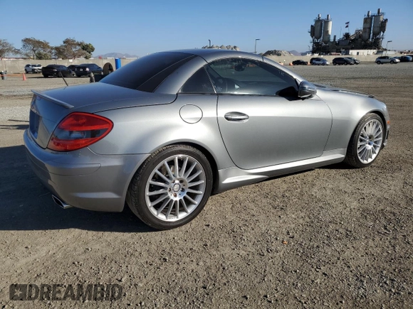 2010 Mercedes-Benz SLK-Class SLK 300 with VIN WDBWK5EA8AF230093, listed as a Copart auction lot 44032485 with 30,305 mi miles and Salvage Title. Bid and sale history available at carsss.com. Image 3.