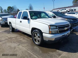 2006 Chevrolet Silverado 1500 LT1 with VIN 1GCEC19Z66E241982, listed as a IAAI auction lot 41498097 with 102,462 mi miles. Bid and sale history available at carsss.com. Image 1.
