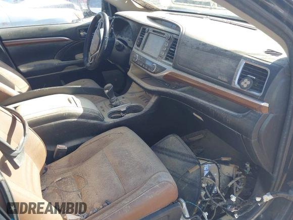 2018 Toyota Highlander Hybrid Limited z VIN 5TDDGRFH1JS047468, wystawiony jako IAAI lot #41295983 z przebiegiem Nie podano mil oraz . Historia ofert i sprzedaży dostępna na DreamBid. Obrazek 5.