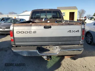1997 Dodge 1500 with VIN 1B7HF13Z7VJ553781, listed as a Copart auction lot 88131235 with 438,903 mi miles and Salvage Title. Bid and sale history available at DreamBid. Image 6.