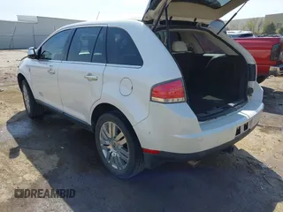 2010 Lincoln MKX with VIN 2LMDJ6JC7ABJ13051, listed as a IAAI auction lot 41888270 with 153,132 mi miles. Bid and sale history available at carsss.com. Image 3.