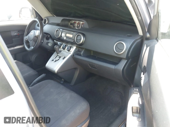 2010 Scion xB z VIN JTLZE4FE8A1101130, wystawiony jako IAAI lot #42008392 z przebiegiem 186 721 mil mil oraz . Historia ofert i sprzedaży dostępna na DreamBid. Obrazek 5.