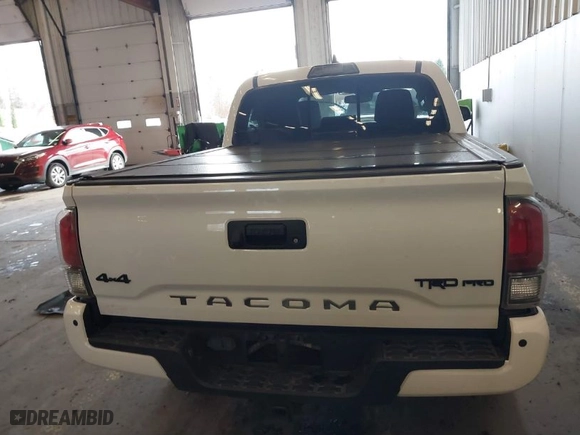 2019 Toyota Tacoma 4WD SR with VIN 5TFCZ5AN0KX209923, listed as a IAAI auction lot 41144153 with 50,605 mi miles. Bid and sale history available at carsss.com. Image 16.