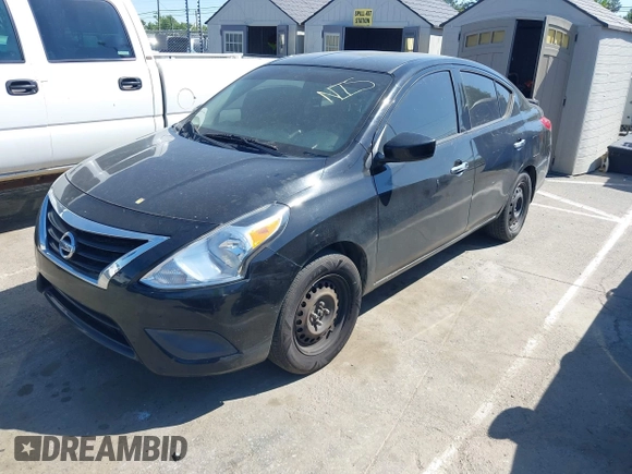 2015 Nissan Versa SV with VIN 3N1CN7AP2FL957991, listed as a IAAI auction lot 42060362 with 136,762 mi miles. Bid and sale history available at carsss.com. Image 2.