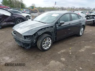 2020 Ford Fusion SE with VIN 3FA6P0HD8LR257138, listed as a IAAI auction lot 41939024 with 101,170 mi miles. Bid and sale history available at carsss.com. Image 18.
