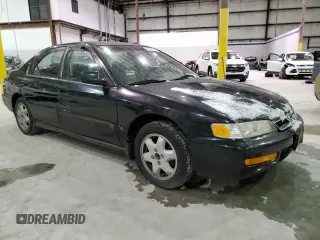 1996 Honda Accord LX with VIN 1HGCD5635TA222954, listed as a Copart auction lot 82606194 with 212,299 mi miles and Salvage Title. Bid and sale history available at DreamBid. Image 4.