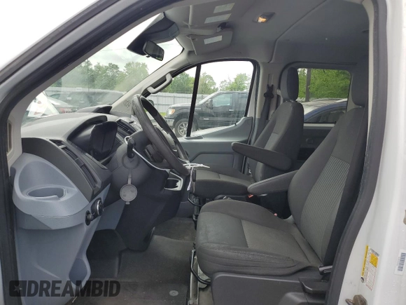 2015 Ford Transit XL z VIN 1FBZX2ZM5FKA97704, wystawiony jako Copart lot #56949575 z przebiegiem 112 522 mil mil oraz Szkoda całkowita • Salvage title. Historia ofert i sprzedaży dostępna na DreamBid. Obrazek 7.