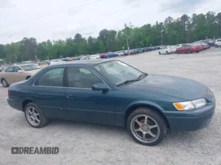 1997 Toyota Camry LE z VIN 4T1BG22K7VU005271, wystawiony jako IAAI lot #42098097 z przebiegiem Nie podano mil oraz . Historia ofert i sprzedaży dostępna na DreamBid. Obrazek 13.