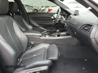 2018 BMW M2 z VIN WBS1J5C57JVD36167, wystawiony jako Copart lot #64653092 z przebiegiem 44 038 mil mil oraz . Historia ofert i sprzedaży dostępna na DreamBid. Obrazek 5.
