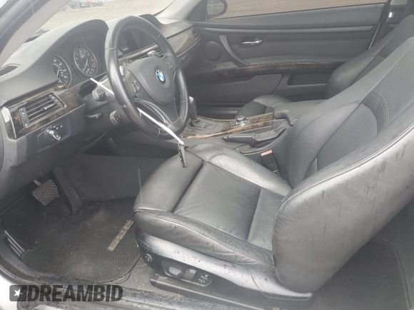 2009 BMW 3 Series 335i с VIN WBAWB73569P046163, выставлен на аукционе Copart как лот 64288045 с пробегом 65 382 миль миль и Списание • Salvage title. История ставок и продаж доступна на DreamBid. Изображение 7.