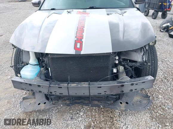 2020 Dodge Charger SXT z VIN 2C3CDXBG3LH211590, wystawiony jako IAAI lot #39869112 z przebiegiem 51 307 mil mil oraz . Historia ofert i sprzedaży dostępna na DreamBid. Obrazek 6.