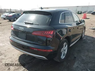 2020 Audi Q5 Premium with VIN WA1ANAFY3L2082513, listed as a IAAI auction lot 41912993 with 7,958 mi miles. Bid and sale history available at carsss.com. Image 4.