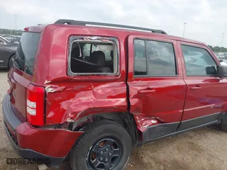 2016 Jeep Patriot Sport with VIN 1C4NJPBB4GD777312, listed as a IAAI auction lot 41906384 with 154,751 mi miles. Bid and sale history available at carsss.com. Image 18.